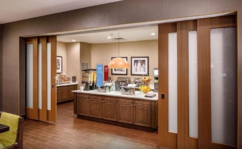Hampton Inn By Hilton Парамус Екстериор снимка